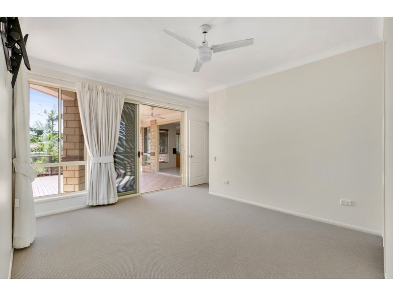 25 Woolmere Street, Carrara QLD 4211