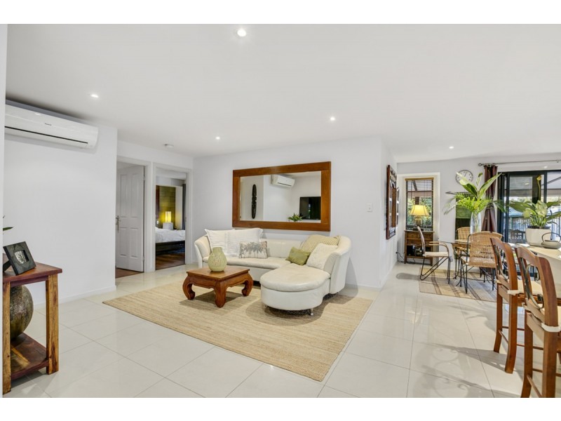 61 Chisholm Road, Carrara QLD 4211