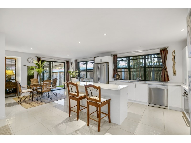 61 Chisholm Road, Carrara QLD 4211