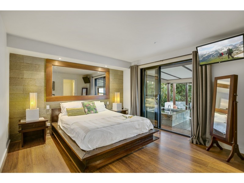 61 Chisholm Road, Carrara QLD 4211