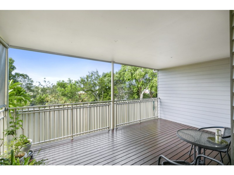 4 Chance Close, Highland Park QLD 4211
