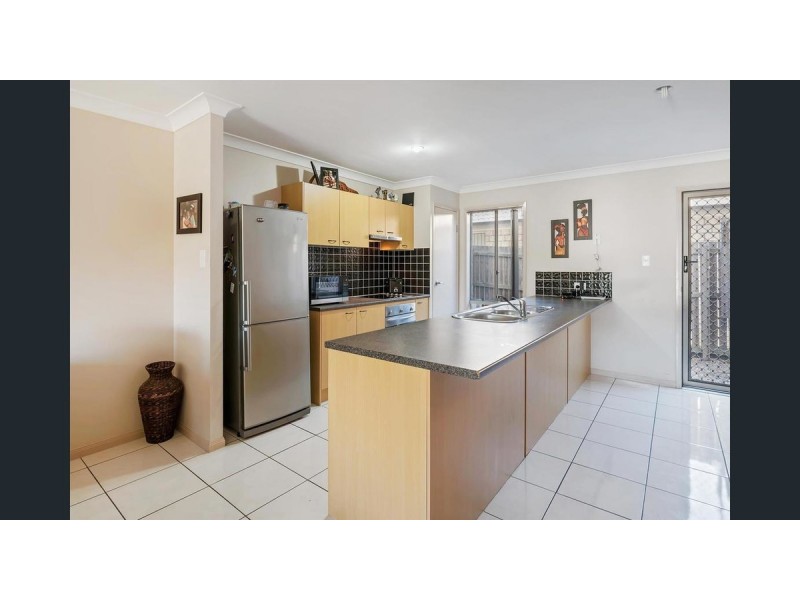 2/2 Tallon Street, Upper Coomera QLD 4209