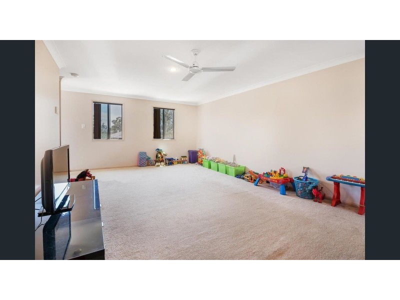 2/2 Tallon Street, Upper Coomera QLD 4209