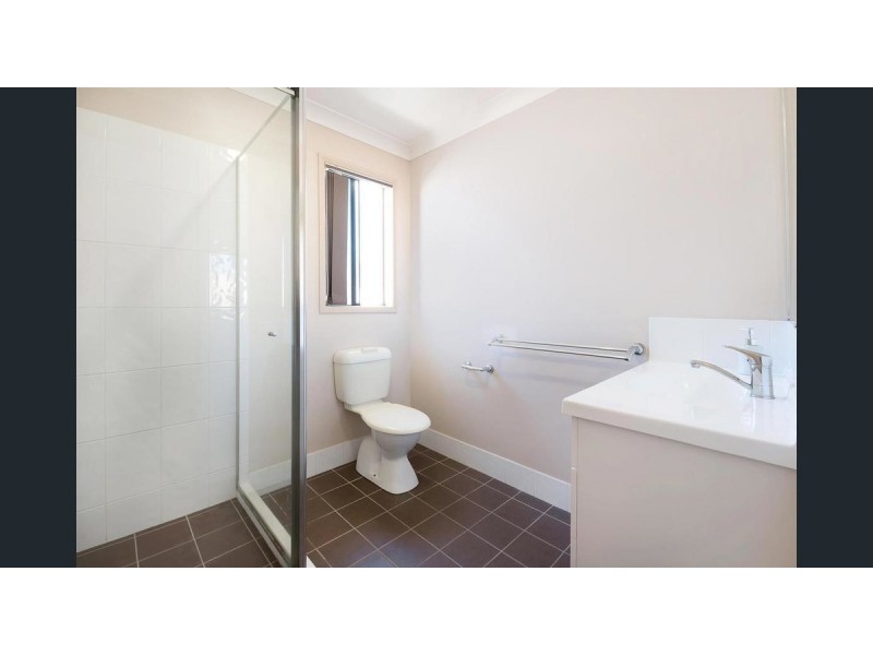 2/2 Tallon Street, Upper Coomera QLD 4209