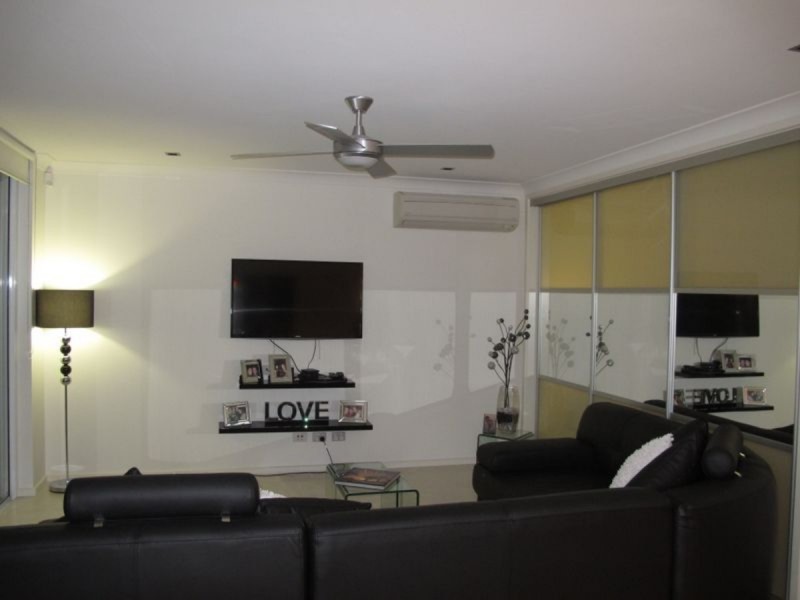 4003/3027 The Boulevard, Carrara QLD 4211