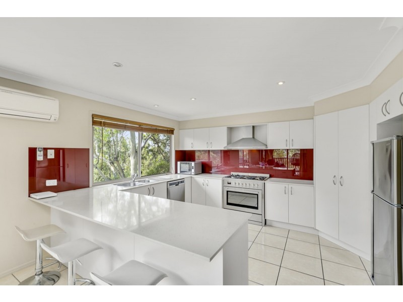 56 Tara Vista Boulevard, Highland Park QLD 4211