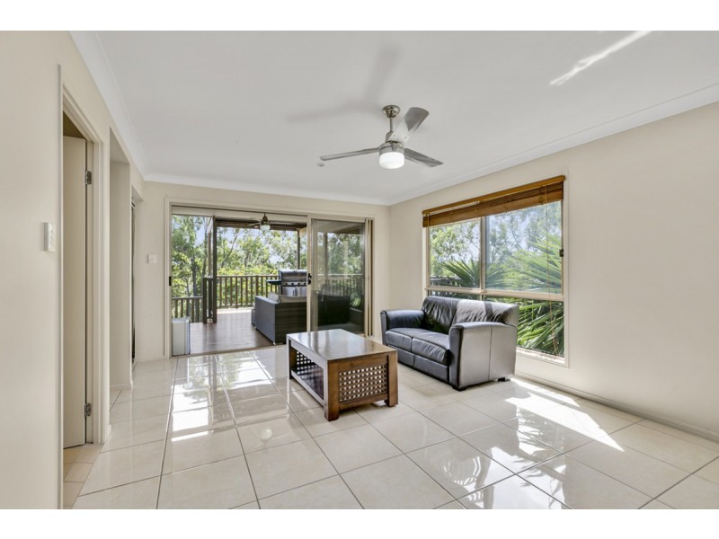 56 Tara Vista Boulevard, Highland Park QLD 4211