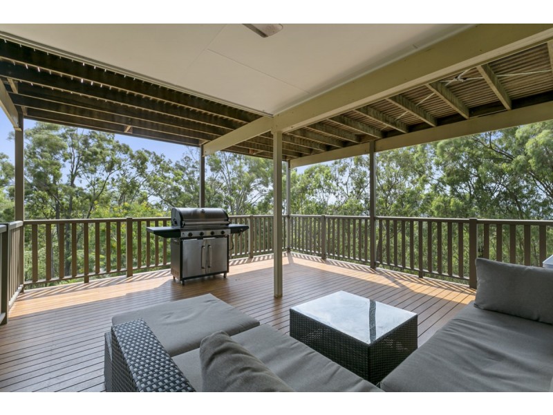 56 Tara Vista Boulevard, Highland Park QLD 4211