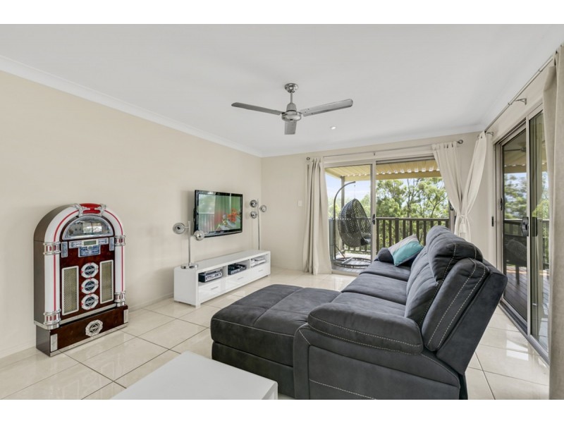 56 Tara Vista Boulevard, Highland Park QLD 4211