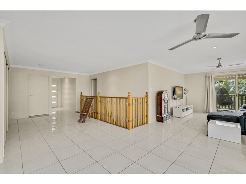 56 Tara Vista Boulevard, Highland Park QLD 4211