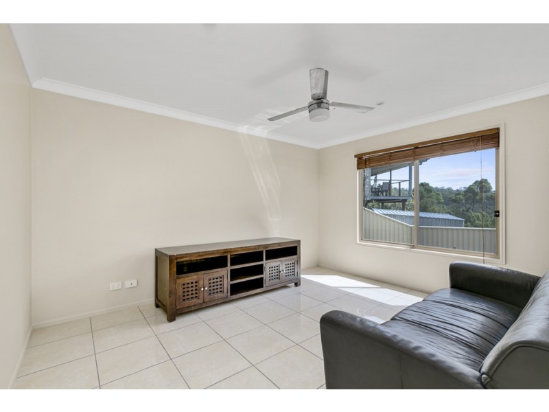 56 Tara Vista Boulevard, Highland Park QLD 4211