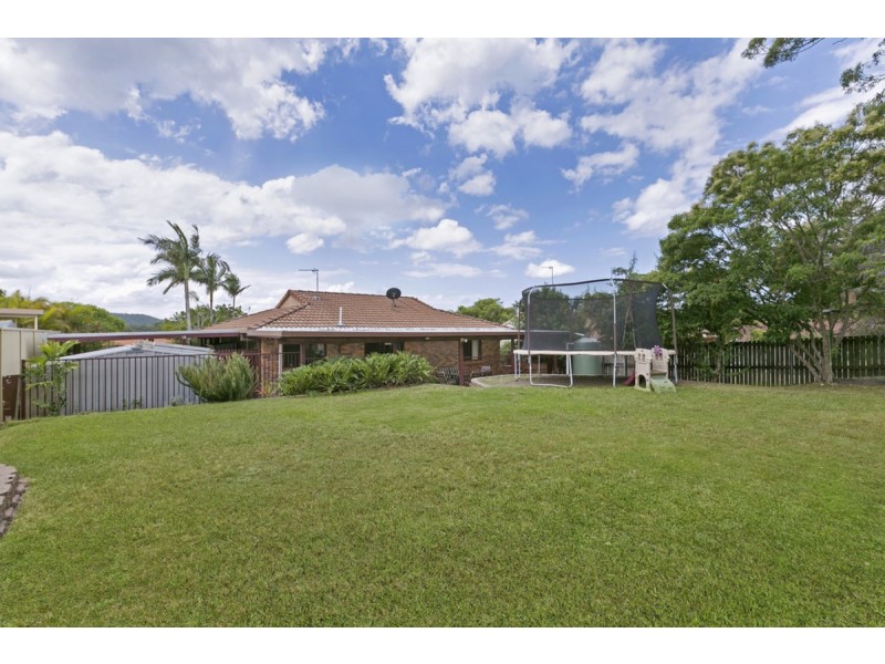 18 Saxon Court, Nerang QLD 4211