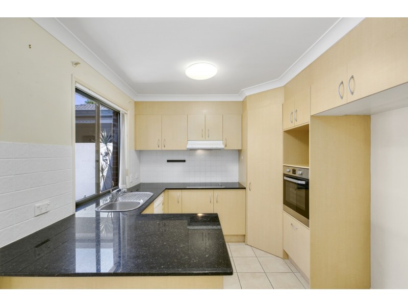 52A/64 Gilston Road, Nerang QLD 4211