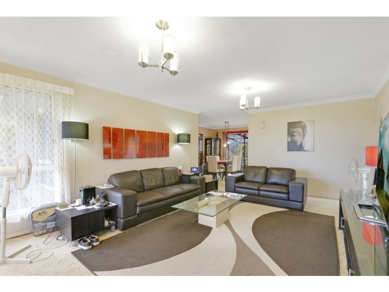 4 Kahlua Court, Highland Park QLD 4211