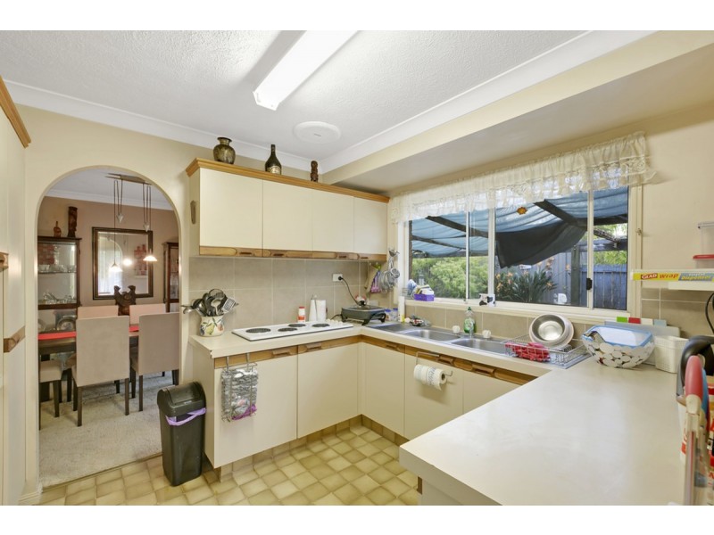 4 Kahlua Court, Highland Park QLD 4211