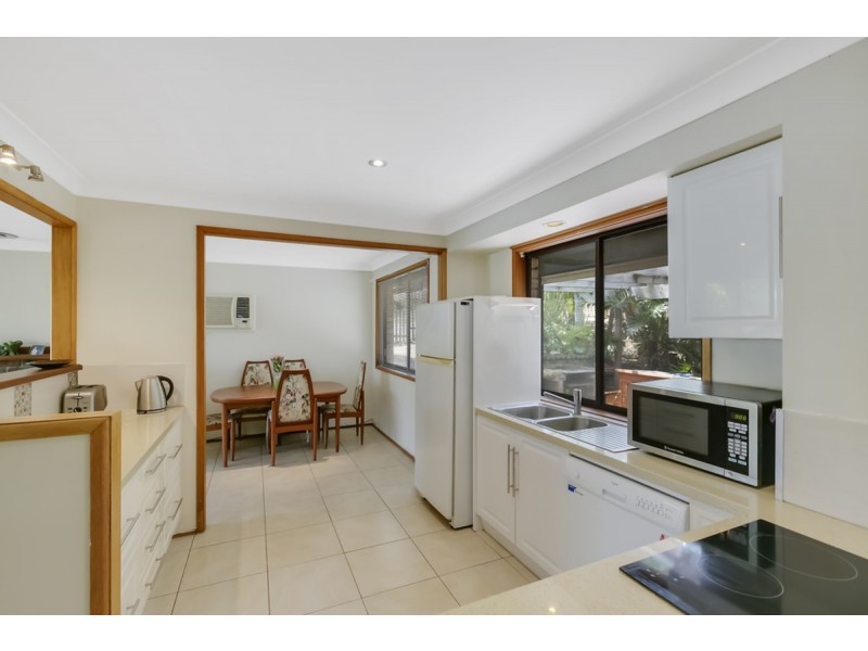 18 Saraji Street, Worongary QLD 4213