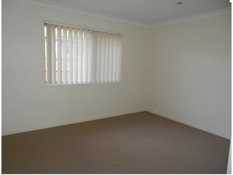 64 Dixon Drive, Pimpama QLD 4209