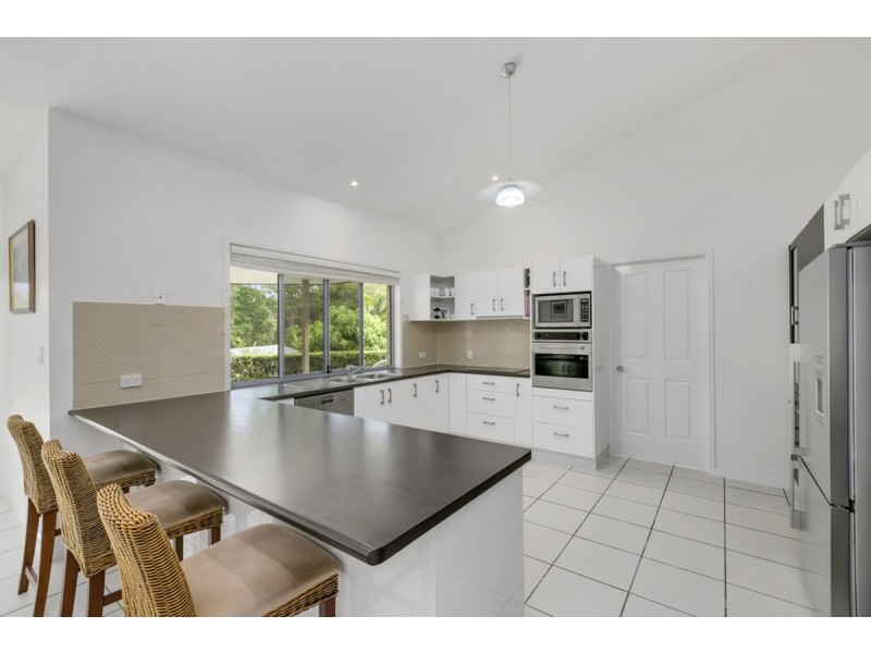 1 Pasture Place, Mount Nathan QLD 4211