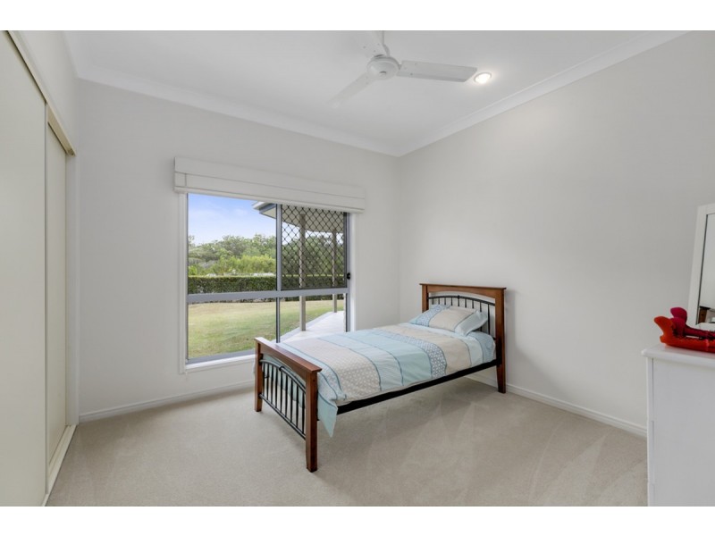 1 Pasture Place, Mount Nathan QLD 4211