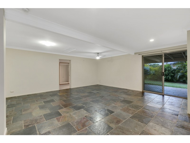 33 McCowan Street, Ashmore QLD 4214