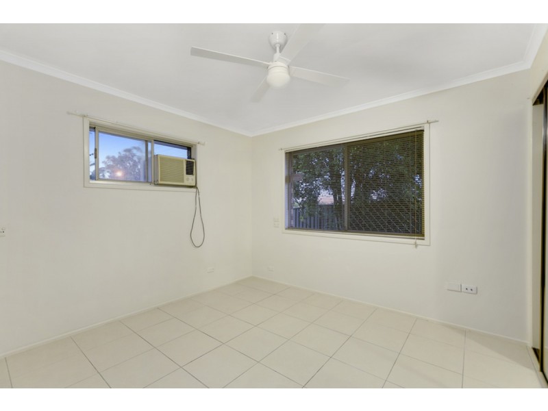 33 McCowan Street, Ashmore QLD 4214
