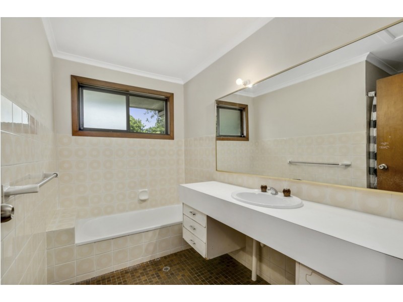 15 Colrene Drive, Nerang QLD 4211