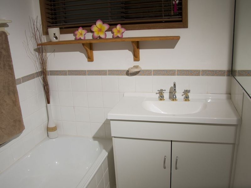 7 Beau Court, Highland Park QLD 4211