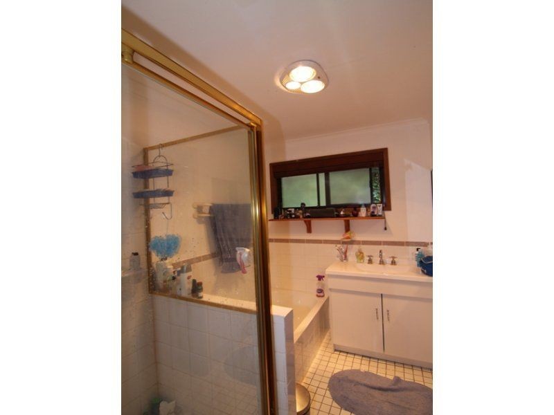 7 Beau Court, Highland Park QLD 4211