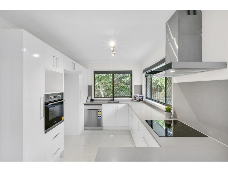 11 Mooyumbin Court, Nerang QLD 4211