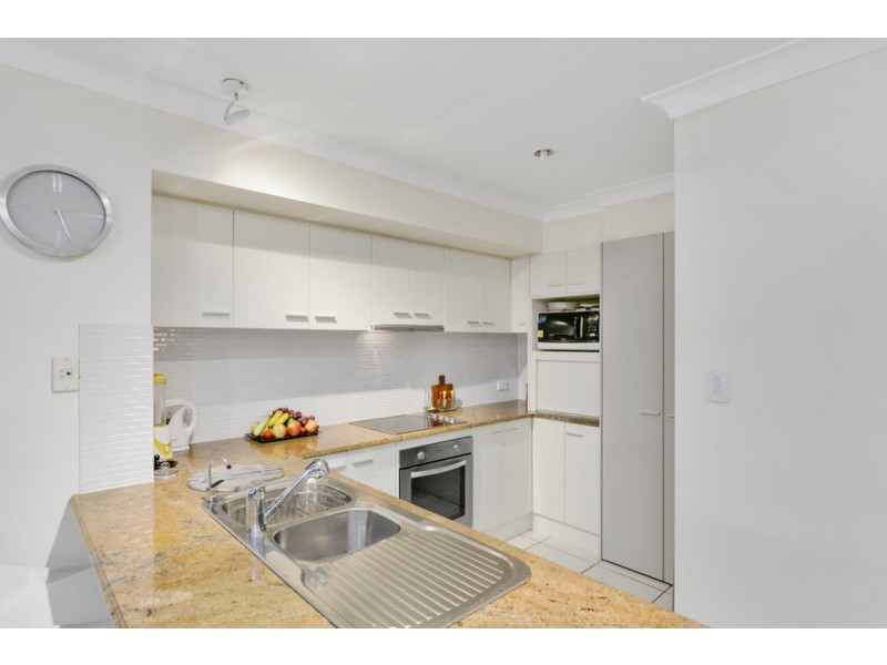 2/29 Riverwood Drive, Ashmore QLD 4214