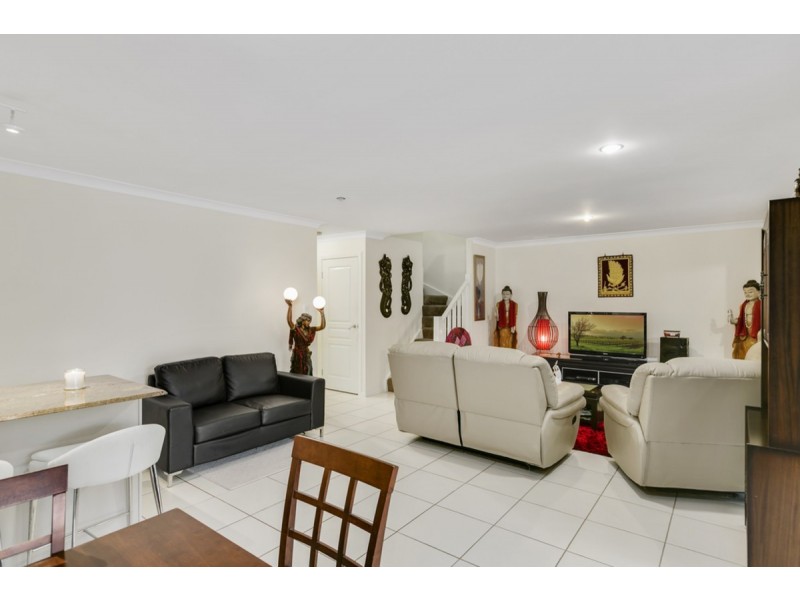 2/29 Riverwood Drive, Ashmore QLD 4214
