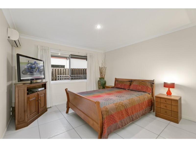 2/29 Riverwood Drive, Ashmore QLD 4214