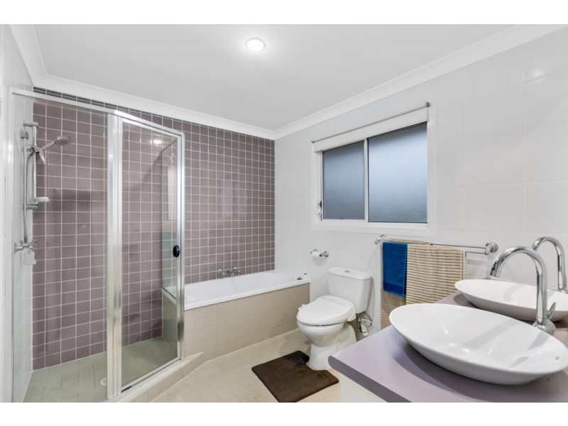 2/29 Riverwood Drive, Ashmore QLD 4214