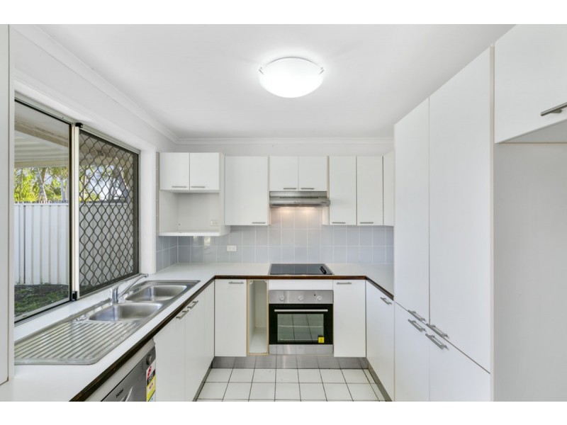 36 Poinciana Boulevard, Broadbeach Waters QLD 4218