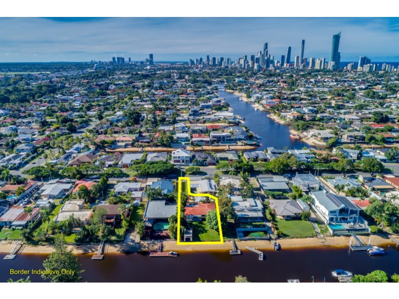 36 Poinciana Boulevard, Broadbeach Waters QLD 4218