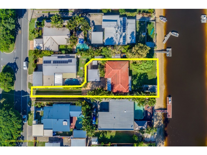 36 Poinciana Boulevard, Broadbeach Waters QLD 4218