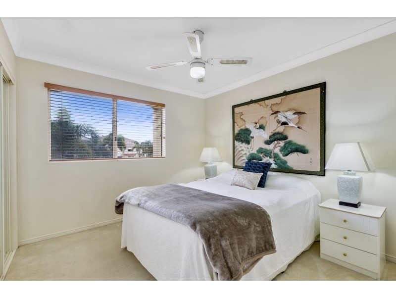 88/88-89 Limetree Parade, Runaway Bay QLD 4216