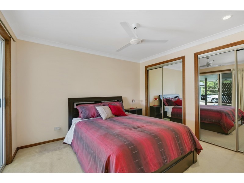 50 Winderadeen Drive, Highland Park QLD 4211