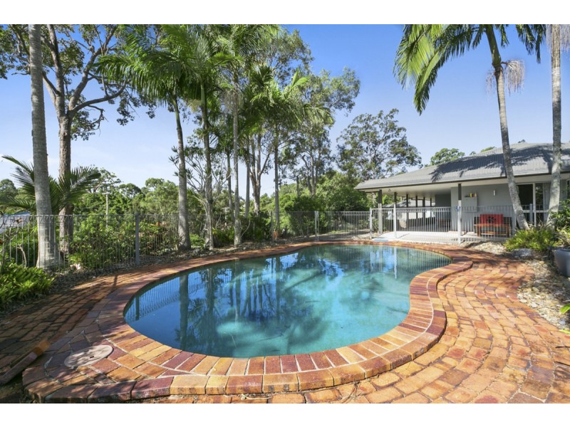50 Winderadeen Drive, Highland Park QLD 4211