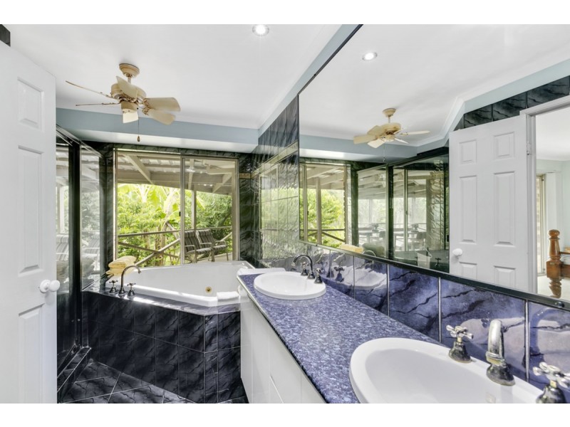 381 Worongary Road, Tallai QLD 4213