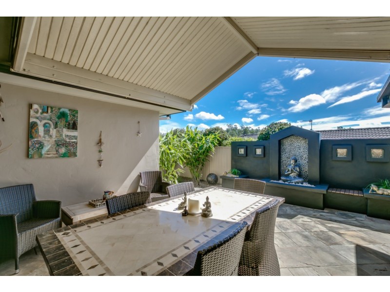 3 Tawanga Close, Pacific Pines QLD 4211