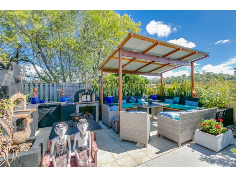 3 Tawanga Close, Pacific Pines QLD 4211