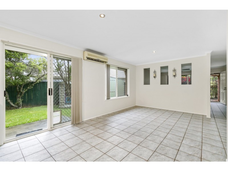 9 Shenton Way, Nerang QLD 4211