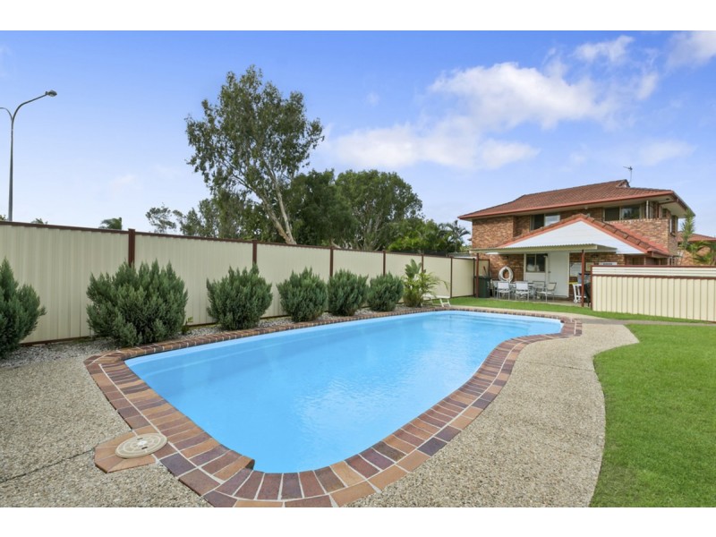 8/160 Barrier Reef Drive, Mermaid Waters QLD 4218