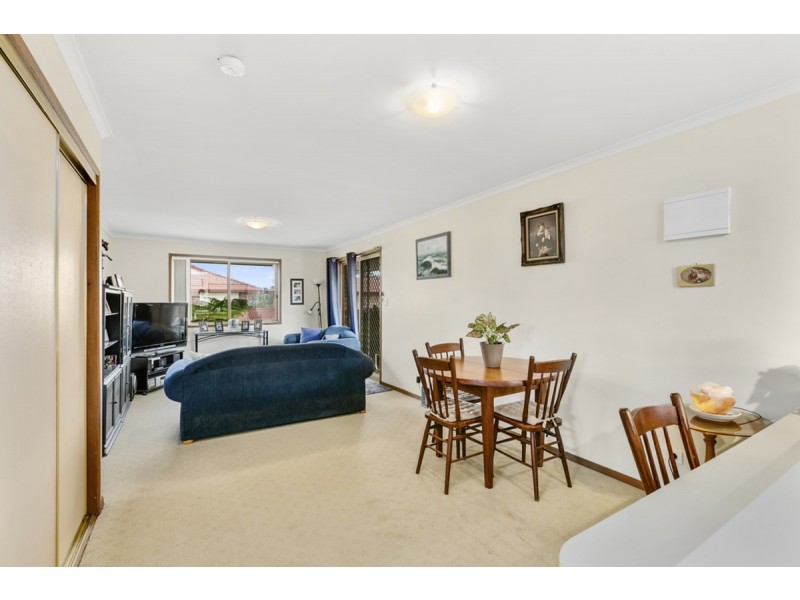 8/160 Barrier Reef Drive, Mermaid Waters QLD 4218