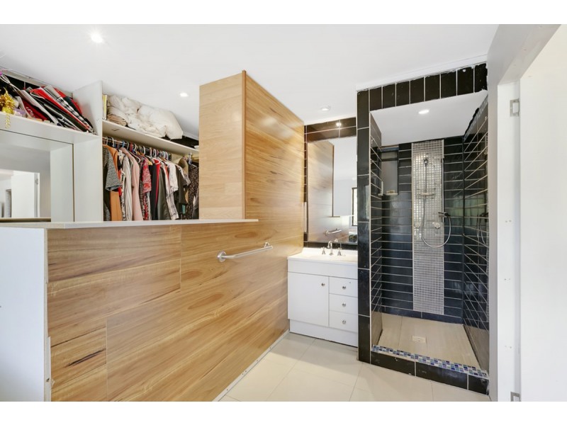 12 Buring Court, Highland Park QLD 4211