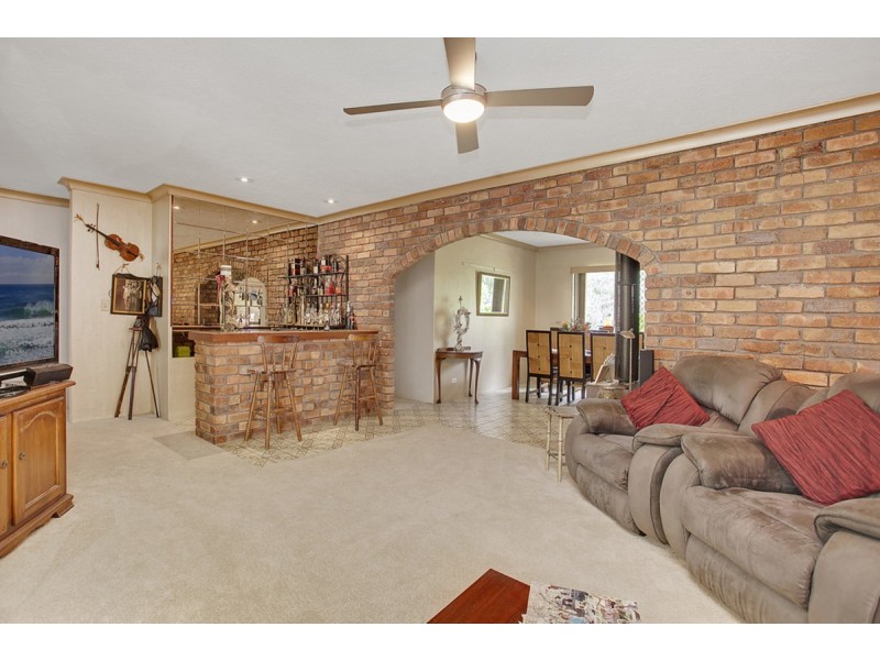 18 Yarraowee Drive, Nerang QLD 4211