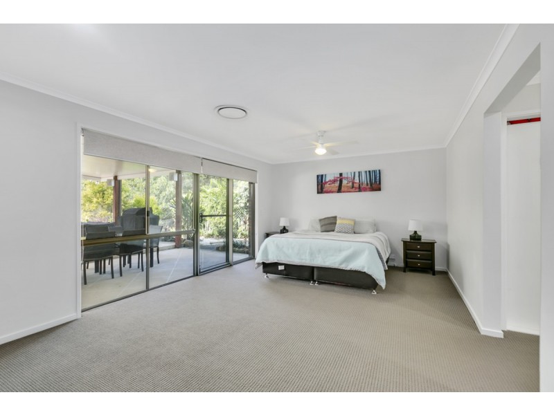 6 Cuthero Court, Highland Park QLD 4211