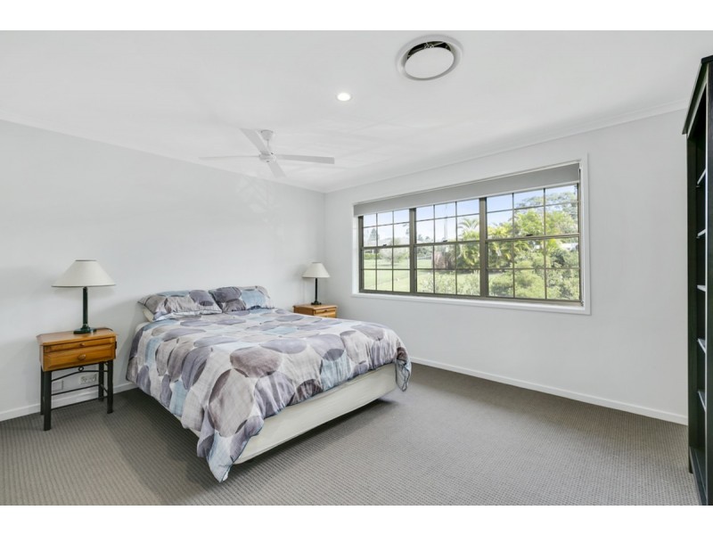 6 Cuthero Court, Highland Park QLD 4211