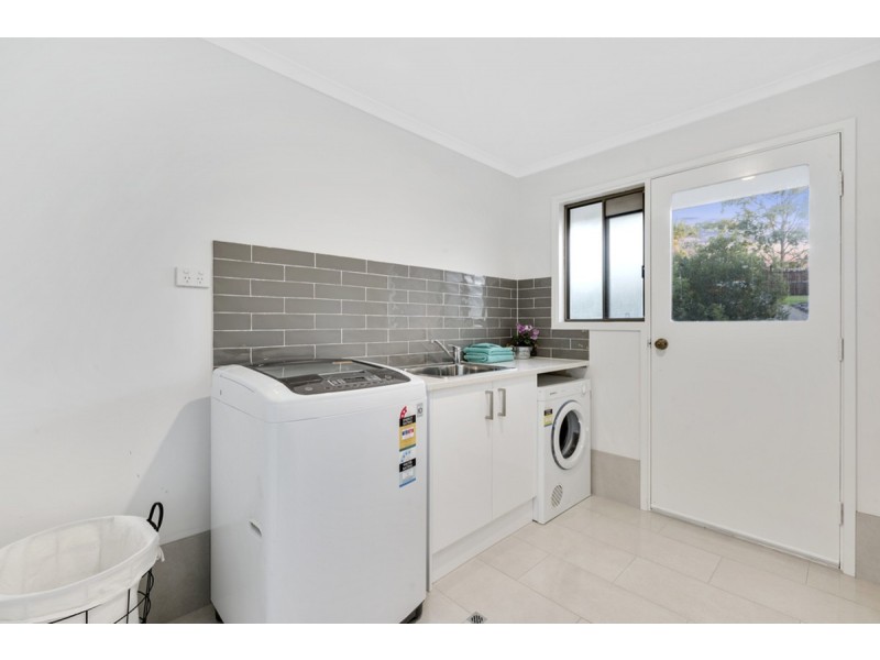 6 Cuthero Court, Highland Park QLD 4211